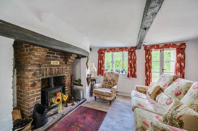 Photo 3 — London Road, East Grinstead, West Sussex, RH19 1PH