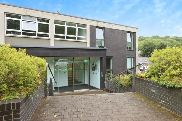 Woodseats Road, Sheffield, South Yorkshire, S8, photo 1