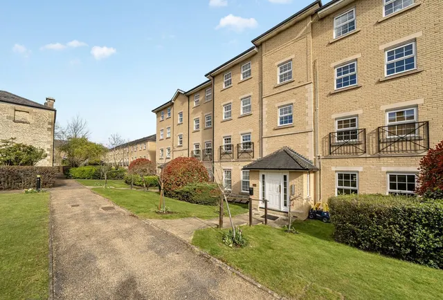 Radcliffe House Mandelbrote Drive, Littlemore, OX4 4XG, photo 1