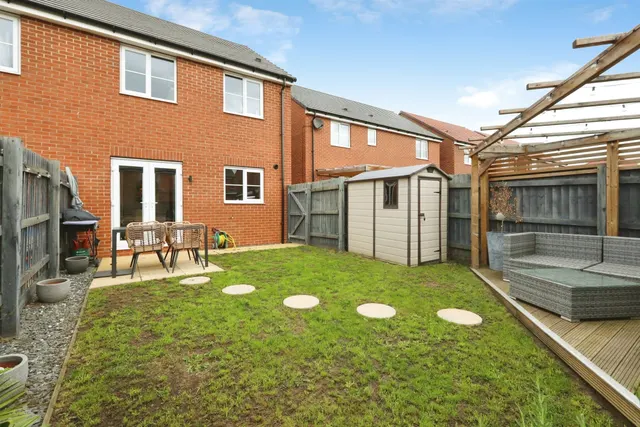 Photo 2 — Henry Mews, Retford