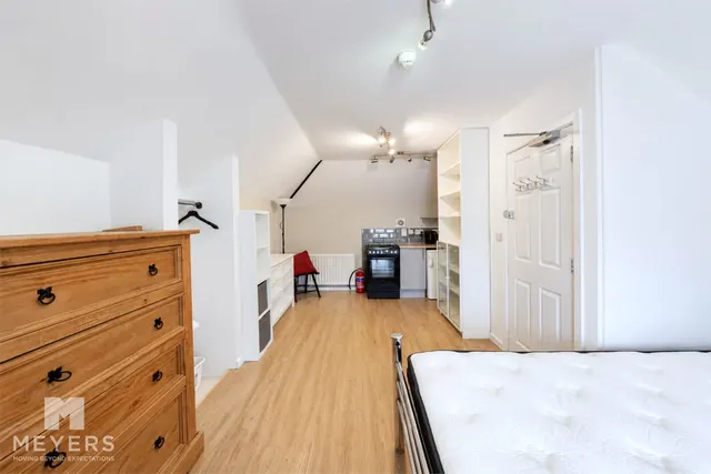 Guildhill Road, Bournemouth, BH6, photo 2