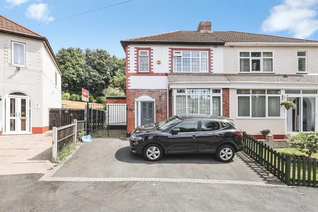 Blackberry Lane, Rowley Regis, photo 1