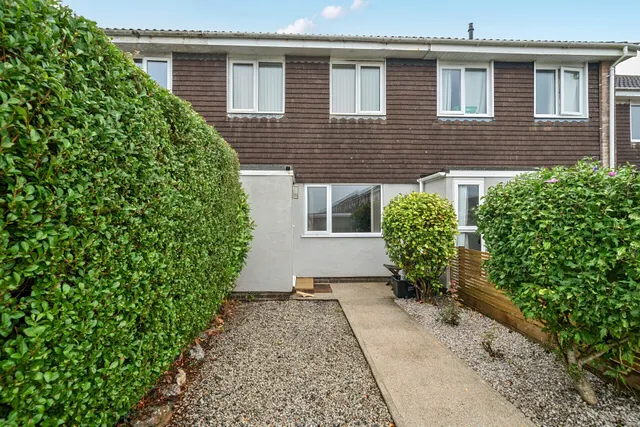 Tregarrian Road, Tolvaddon, TR14