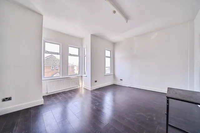 Rochester Avenue, LONDON, London, E13, photo 1