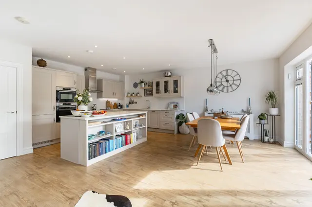 Beagle Lane, Cranleigh, GU6, photo 3