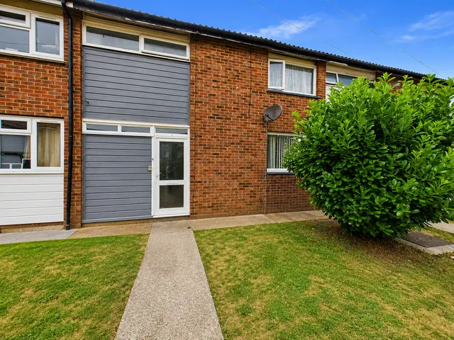 Seventh Avenue, Canvey Island, SS8, photo 1