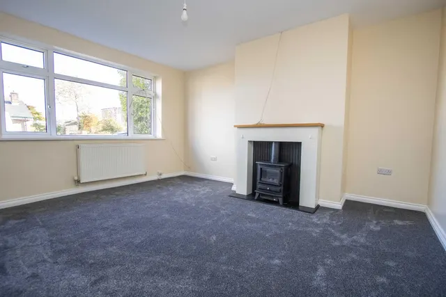 Hawthorn Crescent, Gilesgate, DH1, photo 2