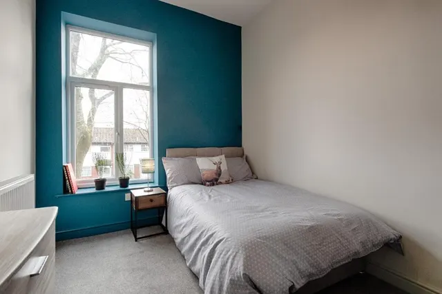 Heywood Street, Bury, BL9, photo 1