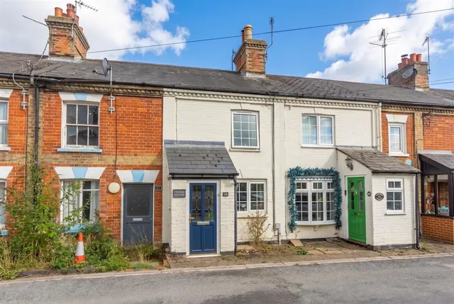 Tring Road, Wilstone, HP23, photo 1