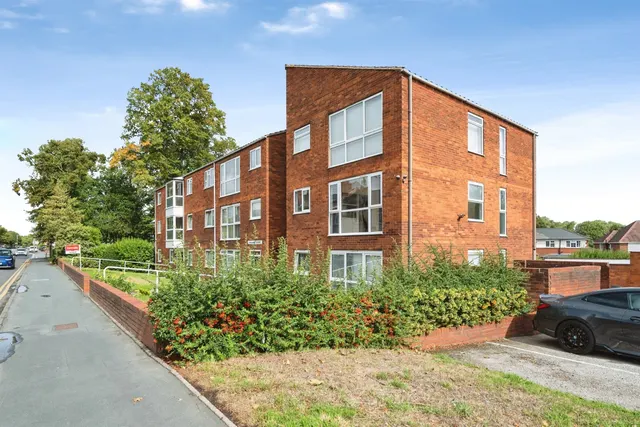 Hallam Street, West Bromwich, photo 1