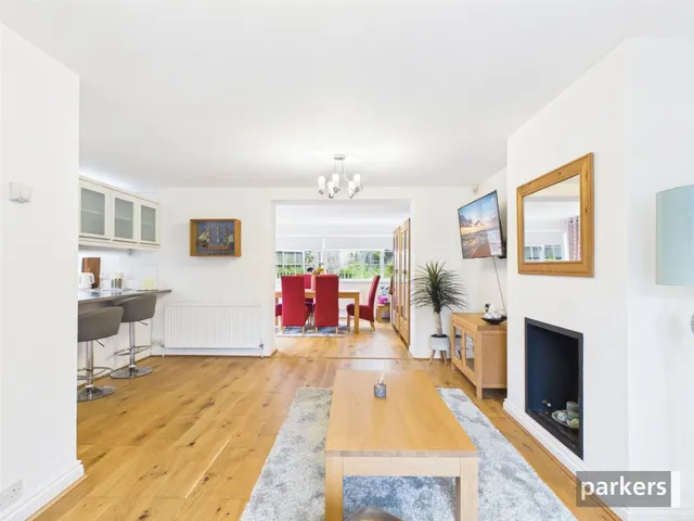 Evesham Road, Emmer Green, RG4, photo 3