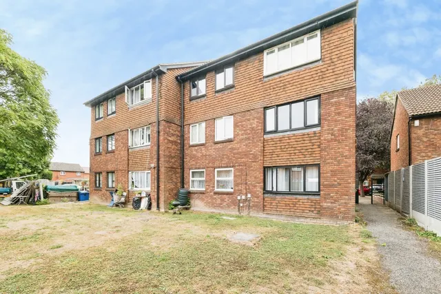 Photo 2 — Boultwood Road, Beckton, London, E6