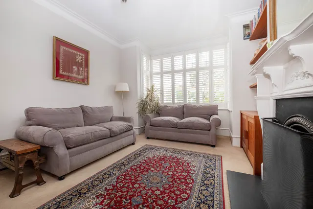 Portman Avenue, London, SW14, photo 2