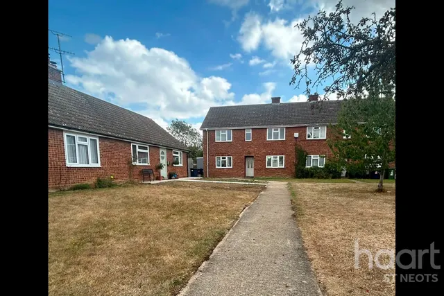 Valentine Gardens, Kimbolton, PE28, photo 1