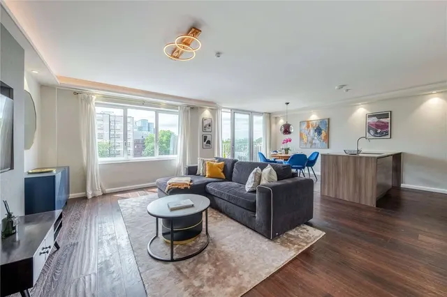 Abbots House, St. Mary Abbots Terrace, London, W14 8NU, photo 1