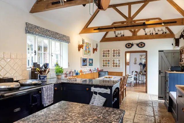 Chawton, Alton, GU34, photo 3