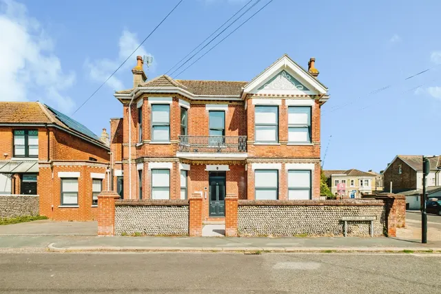 Shelley Road, Worthing, BN11, photo 1