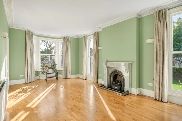 Cambridge Road South, London, W4, photo 2