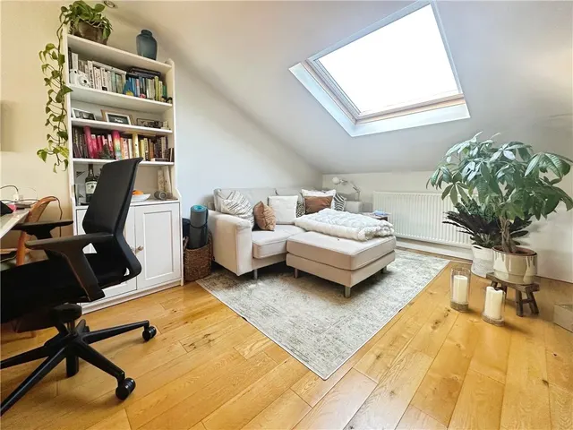 Rattray Road, London, SW2, photo 3