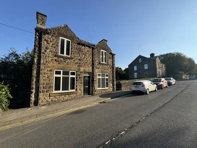 Photo 2 — Manchester Road, Stocksbridge, S36 2DS