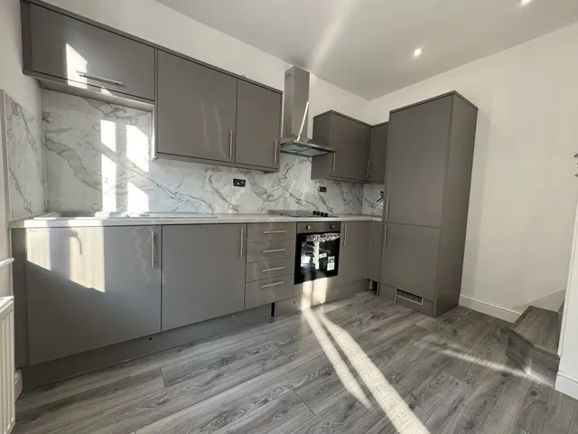 Manchester Road, Stocksbridge, S36 2DS, photo 1