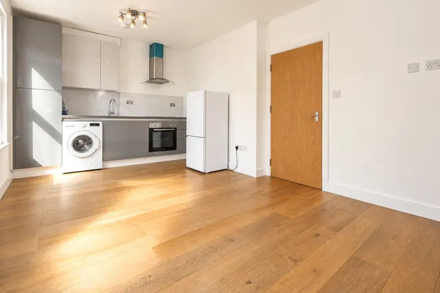 Station Road, London, SE25, photo 1