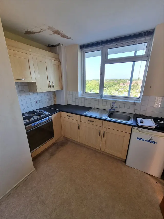 Photo 2 — Glebelands Road, Manchester, Greater Manchester, M23