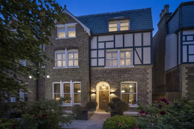 Photo 3 — Elsworthy Road, Primrose Hill, London, NW3 3DJ