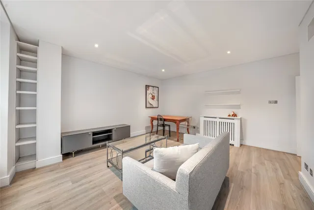Photo 2 — Clarendon Court, 33 Maida Vale, London, W9