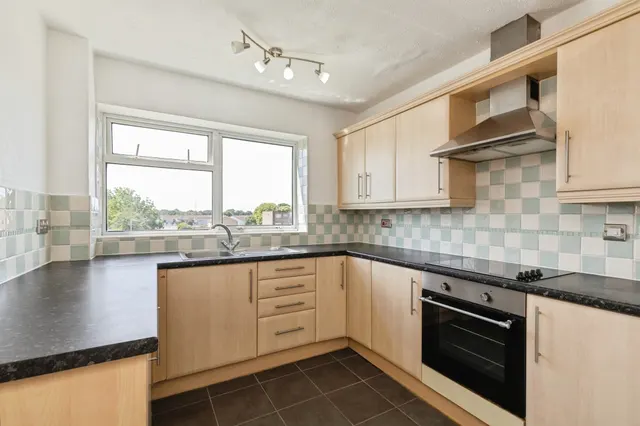 Chargrove, Yate, BS37, photo 2