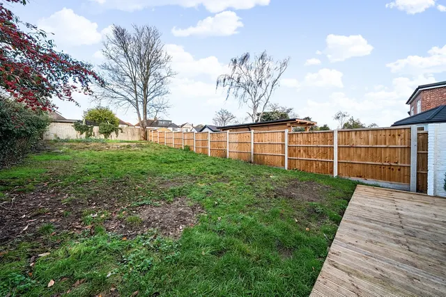 Photo 3 — Blendon Drive, DA5