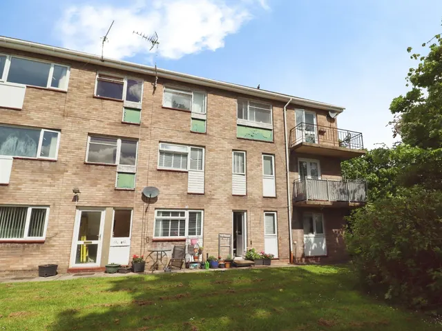 St. Fagans Rise, Cardiff, CF5, photo 1