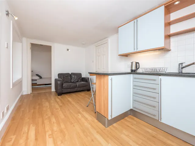 Giles Street, Edinburgh, EH6, photo 2