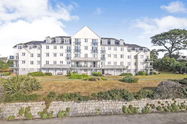Cliff Road, Falmouth, TR11, photo 1
