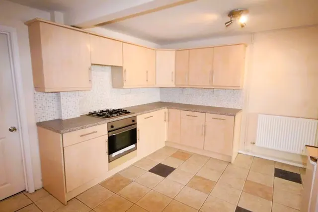 Thornfield, Northampton, NN3, photo 2