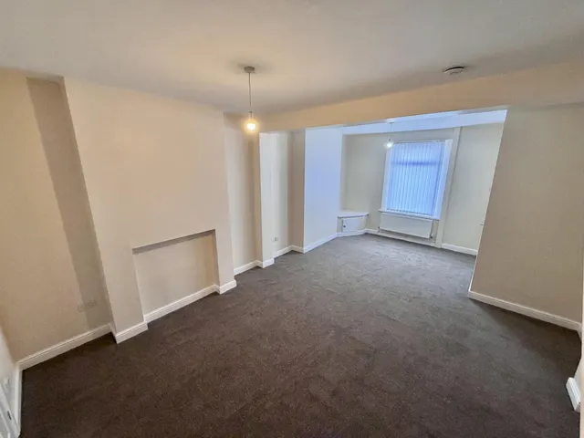 Clive Road, Barry, CF62, photo 2