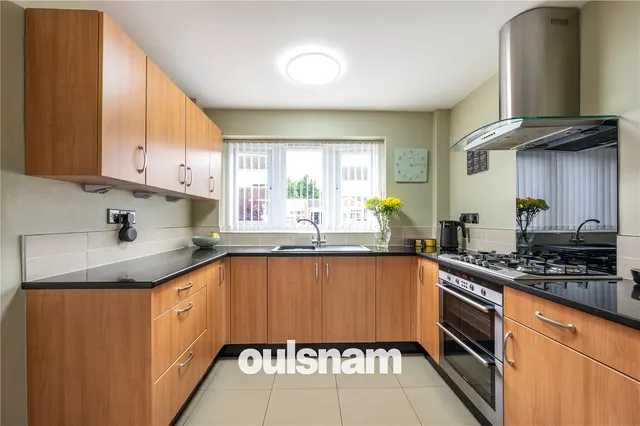 Photo 2 — Caynham Close, Winyates West, Worcestershire, B98 0JF