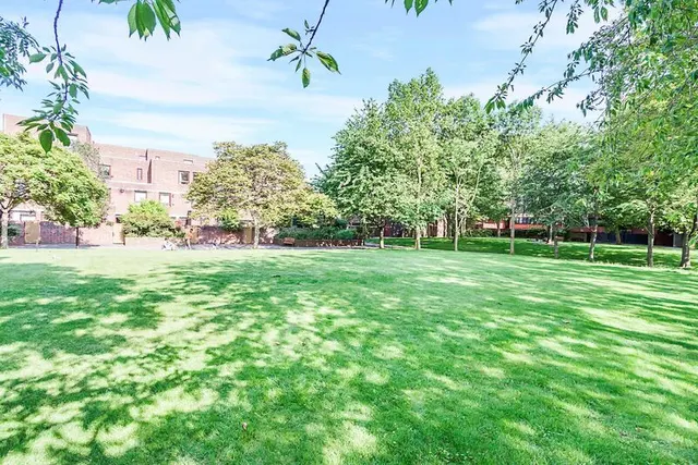 St Pauls Court, London, W14, photo 3