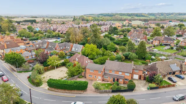 Baker Street, Waddesdon, HP18, photo 1