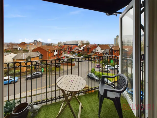 Photo 2 — Turneys Court, West Bridgford, NG2