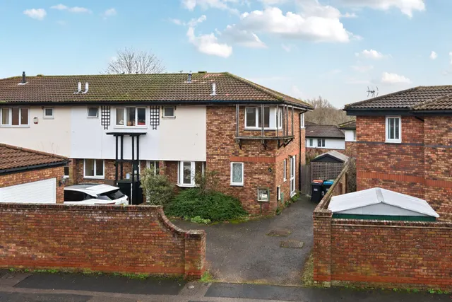 Quinton Drive, Bradwell Village, MK13, photo 1
