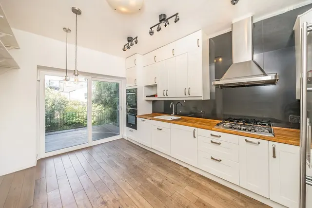 Maldon Road, W3, photo 3
