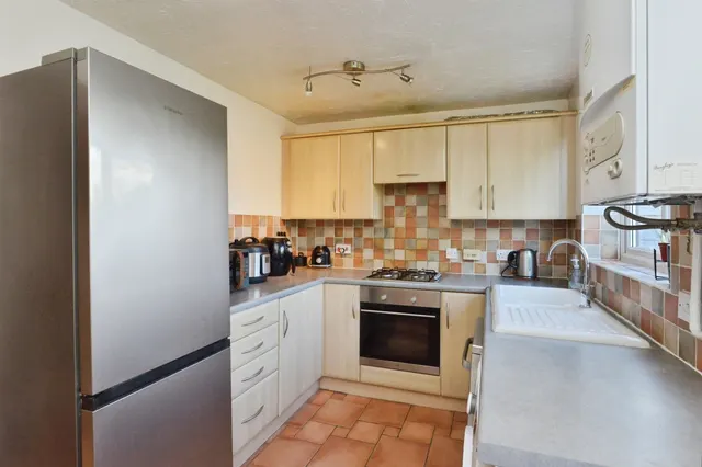 Wimborne Crescent, Westcroft, MK4, photo 3