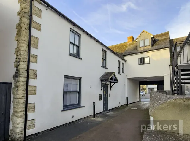 High Street, Witney, OX28, photo 2