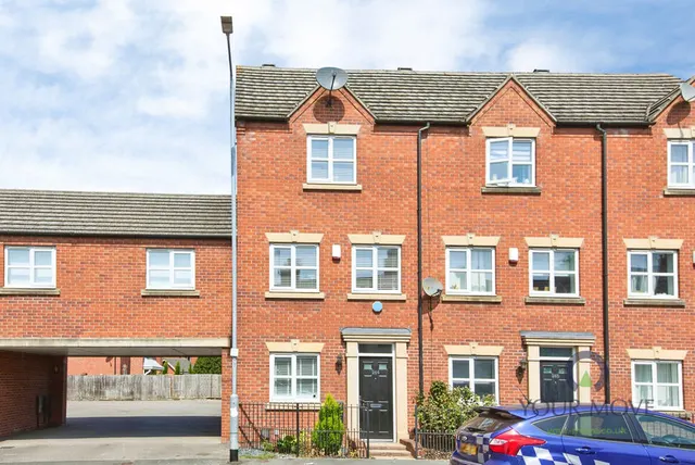 Dallow Street, Burton-on-Trent, Staffordshire, DE14, photo 1