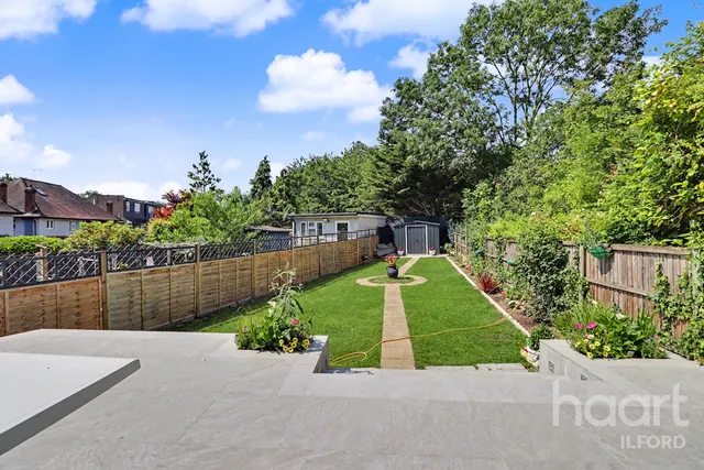 Wells Gardens, Ilford, IG1, photo 3