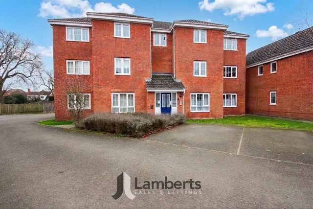35 Yeomans Close, Redditch, photo 1