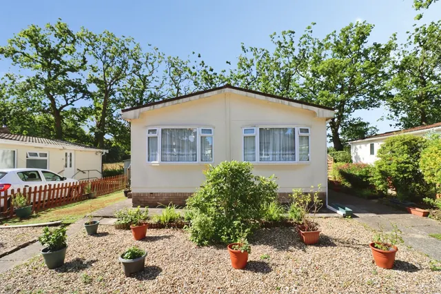 Greenacres Park, Coalpit Heath, BS36, photo 1
