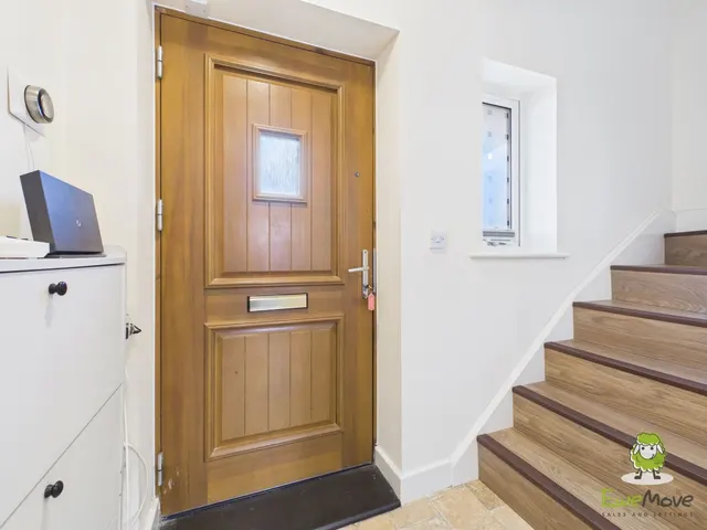 Mallory Road, Basingstoke, RG24, photo 2