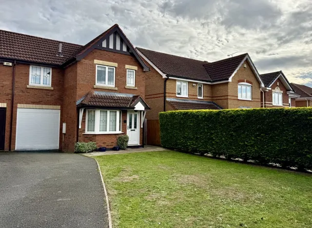 Dengate Drive, Balsall Common, CV7, photo 1